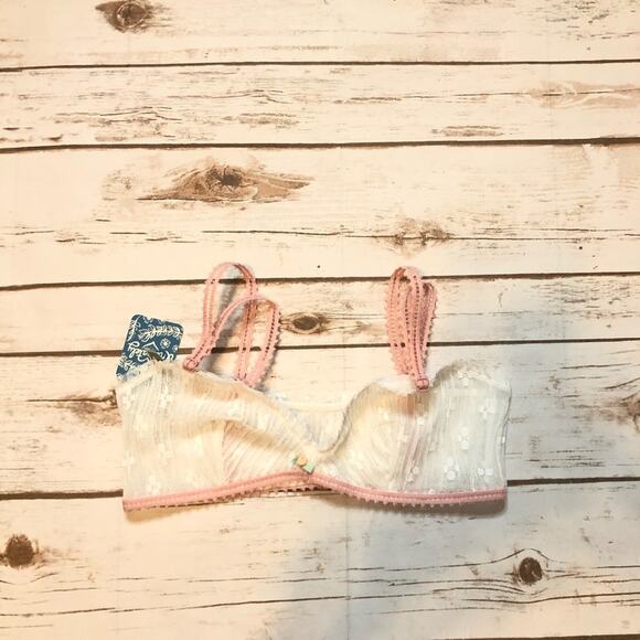 NWT Free People Intimately Women's size XS Gabriella Lace Bralette new with tags - Picture 4 of 11